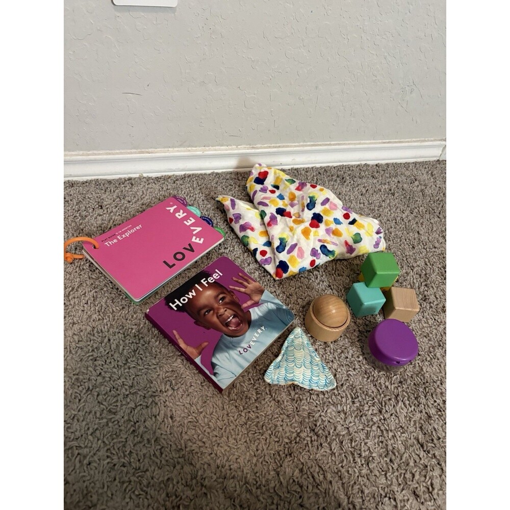 Lovevery the Explorer Play Kit Montessori - Pls Read Description